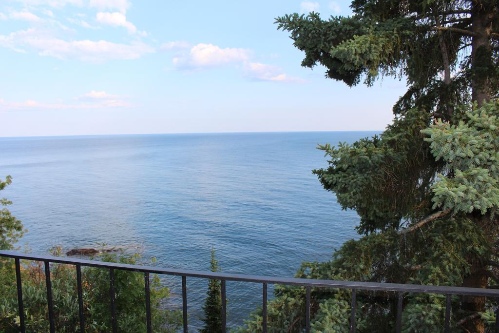 Cliff Dweller On Lake Superior Tofte Δωμάτιο φωτογραφία